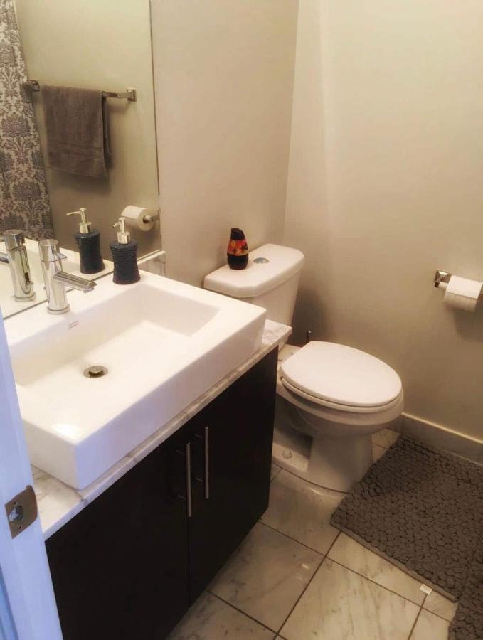 Beautiful Unit In Heart Of Downtown Toronto Leilighet Eksteriør bilde
